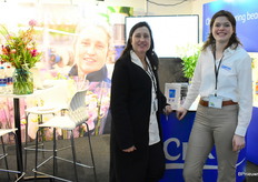 Wendy Metselaar and Pauline Bugter from Chrysal had a dual focus this Horticontact. Firstly, with their Lelie Special, which ensures that lilies do not have leaf yellowing and have better bud and flower development. And also the Largo for the geraniums. During transport, this plant can easily experience a lot of stress. But thanks to Largo, the plant remains 'relaxed', and yellowed leaves are prevented again, and bud and flower development remain optimal.